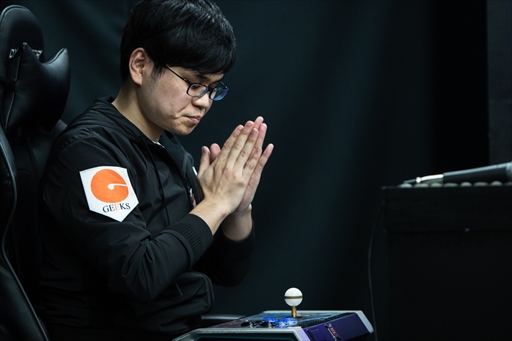 画像ギャラリー No.064のサムネイル画像 / 「TOPANGA LEAGUE×鉄拳7 Season3」フォトレポート。Team Liquidに所属する若手の雄,弦選手がシーズン1に続き,2度目の優勝を飾る