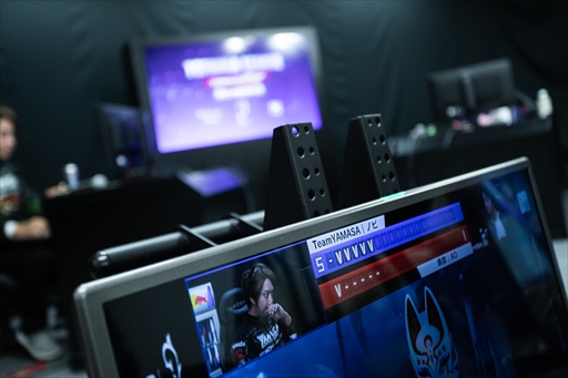 画像ギャラリー No.077のサムネイル画像 / 「TOPANGA LEAGUE×鉄拳7 Season3」フォトレポート。Team Liquidに所属する若手の雄,弦選手がシーズン1に続き,2度目の優勝を飾る