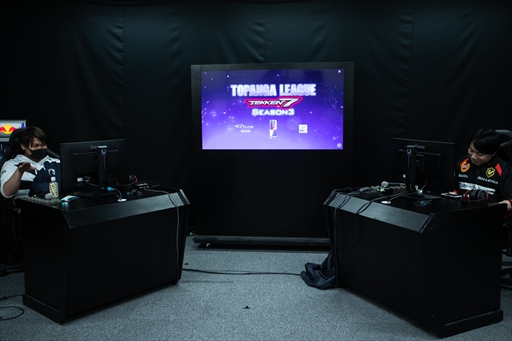 画像ギャラリー No.087のサムネイル画像 / 「TOPANGA LEAGUE×鉄拳7 Season3」フォトレポート。Team Liquidに所属する若手の雄,弦選手がシーズン1に続き,2度目の優勝を飾る