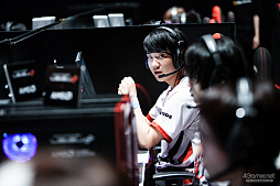 ���������꡼ No.107�Υ���ͥ������ / ��PUBG JAPAN SERIES��Season3 Grade1 Day5��ݡ��ȡ�DetonatioN Gaming White���������˺��ܶᡤ2���ܤΥ����å��褤���纮���