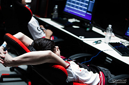 ���������꡼ No.136�Υ���ͥ������ / ��PUBG JAPAN SERIES��Season3 Grade1 Day5��ݡ��ȡ�DetonatioN Gaming White���������˺��ܶᡤ2���ܤΥ����å��褤���纮���