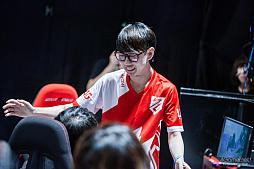 ���������꡼ No.143�Υ���ͥ������ / ��PUBG JAPAN SERIES��Season3 Grade1 Day5��ݡ��ȡ�DetonatioN Gaming White���������˺��ܶᡤ2���ܤΥ����å��褤���纮���