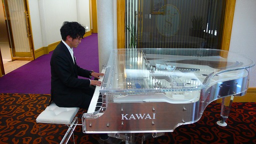 画像ギャラリー No.002のサムネイル画像 / 「プリンキピア」の弦楽四重奏コンサートにroom6が特別協賛