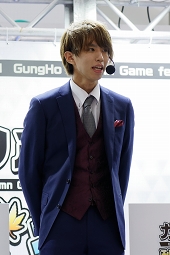 画像ギャラリー No.025のサムネイル画像 / はじめしゃちょーさんとだいだらさんが「ラグマス」CMロケ地へ! 人気タイトルがイオンレイクタウンに集結した「ガンホー 秋のゲーム祭」をレポート