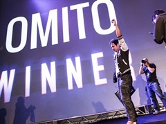 ��®��ۡ�EVO2017�ϡ�GUILTY GEAR Xrd REV 2�����硤ͥ���ϥ���ˡ�����뤪�ߤ����ꡣTOP8���٤Ƥ����ܿͤ������̤�