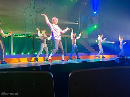 画像ギャラリー No.017のサムネイル画像 / 舞台「アニドルカラーズ キュアステージ SHUFFLE REVUE」ゲネプロレポート。飛んで跳ねて笑顔満開なアニドルに注目!