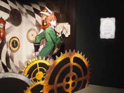 画像ギャラリー No.005のサムネイル画像 / 「不思議の国のアリス」をモチーフにした「Lost Alice」の世界が体験できる「うた☆プリShining Masterpiece Show 企画展」をレポート