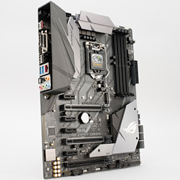 画像ギャラリー No.053のサムネイル画像 / 「Core i7-8700K」「Core i5-8400」レビュー。第8世代CoreのデスクトップPC向け6コアモデルはどれだけ速いのか