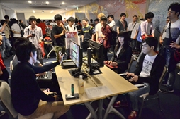 画像ギャラリー No.003のサムネイル画像 / 「BBTAG 第2回公式大会」イベントレポート。プロゲーマー・小路KOG選手が優勝を飾り,直近の出場大会において5連覇を達成