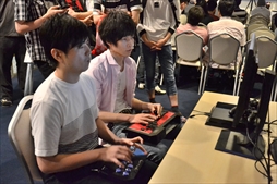 画像ギャラリー No.010のサムネイル画像 / 「BBTAG 第2回公式大会」イベントレポート。プロゲーマー・小路KOG選手が優勝を飾り,直近の出場大会において5連覇を達成