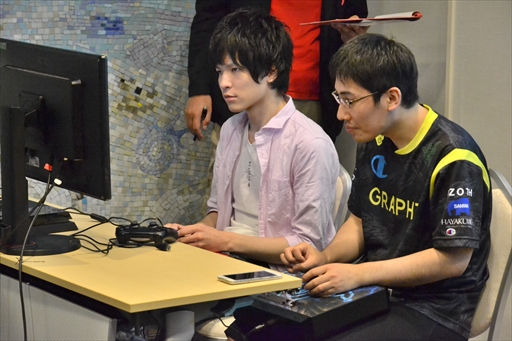 画像ギャラリー No.026のサムネイル画像 / 「BBTAG 第2回公式大会」イベントレポート。プロゲーマー・小路KOG選手が優勝を飾り,直近の出場大会において5連覇を達成