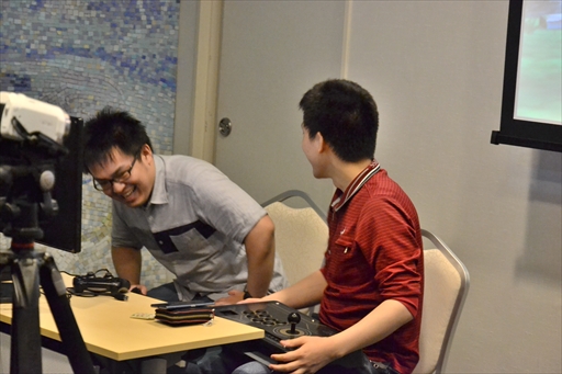 画像ギャラリー No.028のサムネイル画像 / 「BBTAG 第2回公式大会」イベントレポート。プロゲーマー・小路KOG選手が優勝を飾り,直近の出場大会において5連覇を達成