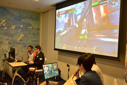 画像ギャラリー No.033のサムネイル画像 / 「BBTAG 第2回公式大会」イベントレポート。プロゲーマー・小路KOG選手が優勝を飾り,直近の出場大会において5連覇を達成