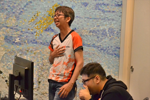 画像ギャラリー No.034のサムネイル画像 / 「BBTAG 第2回公式大会」イベントレポート。プロゲーマー・小路KOG選手が優勝を飾り,直近の出場大会において5連覇を達成