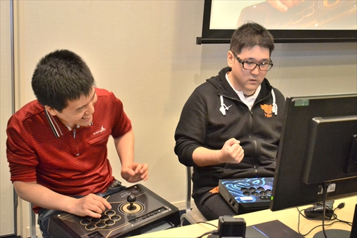 画像ギャラリー No.036のサムネイル画像 / 「BBTAG 第2回公式大会」イベントレポート。プロゲーマー・小路KOG選手が優勝を飾り,直近の出場大会において5連覇を達成