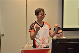 画像ギャラリー No.040のサムネイル画像 / 「BBTAG 第2回公式大会」イベントレポート。プロゲーマー・小路KOG選手が優勝を飾り,直近の出場大会において5連覇を達成