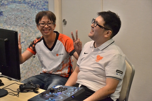 画像ギャラリー No.041のサムネイル画像 / 「BBTAG 第2回公式大会」イベントレポート。プロゲーマー・小路KOG選手が優勝を飾り,直近の出場大会において5連覇を達成