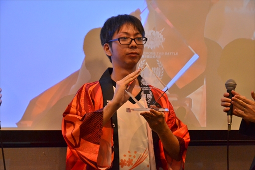 画像ギャラリー No.042のサムネイル画像 / 「BBTAG 第2回公式大会」イベントレポート。プロゲーマー・小路KOG選手が優勝を飾り,直近の出場大会において5連覇を達成