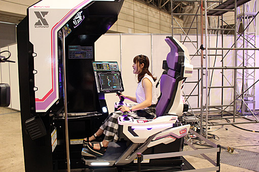 画像ギャラリー No.007のサムネイル画像 / C3AFA TOKYO 2018で開催された「星と翼のパラドクス」スペシャルステージをレポート。稼動開始は11月に決定。新たな機体「ゴールテン・ダー」の姿も明らかに