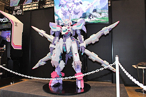 画像ギャラリー No.023のサムネイル画像 / C3AFA TOKYO 2018で開催された「星と翼のパラドクス」スペシャルステージをレポート。稼動開始は11月に決定。新たな機体「ゴールテン・ダー」の姿も明らかに
