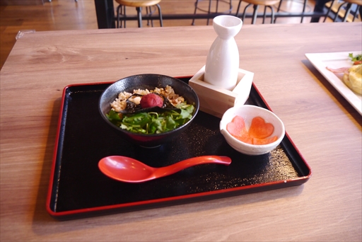 画像ギャラリー No.012のサムネイル画像 / カプコンカフェ×大神コラボメニュー試食レポート。キャラクターをイメージした素敵なドリンクに加え,和風のご飯ものも充実