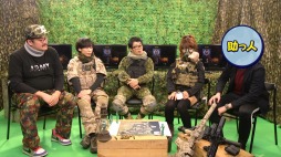 画像ギャラリー No.004のサムネイル画像 / ゲームバラエティ番組「YATTE-MIKKA!」の第1回「#1 サバゲー仲間で、CoD:BO4」が公開。板倉俊之さんら4人の芸人が「BLACKOUT」に挑戦