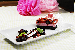 ���������꡼ No.005�Υ���ͥ������ / TOWER RECORDS CAFE���֥��󥨥����פȥ���ܤ����ȡ������籿ư����ɤ�11��6�����鳫��