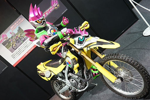 画像ギャラリー No.020のサムネイル画像 / バイクの祭典・TMCS2018に出展されていた「Monster Energy Supercross」&「TT ISLE OF MAN」を紹介。バイクの写真も