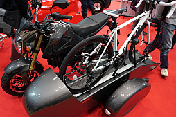 画像ギャラリー No.024のサムネイル画像 / バイクの祭典・TMCS2018に出展されていた「Monster Energy Supercross」&「TT ISLE OF MAN」を紹介。バイクの写真も