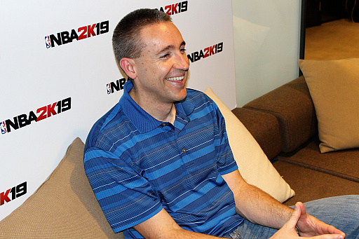 画像ギャラリー No.006のサムネイル画像 / 「NBA 2K19」,ハンズオン&シニアプロデューサーのエリック・ベニッシュ氏インタビューをお届け。「お金を払う価値のあるものを毎年リリースする」