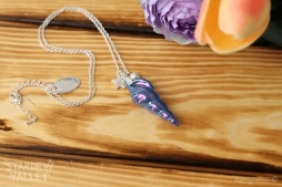 画像ギャラリー No.004のサムネイル画像 / 「Stardew Valley」の最新グッズ「人魚のペンダント」が登場。日本での販売は100個限定