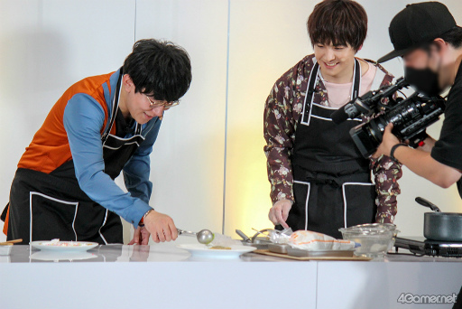 画像ギャラリー No.021のサムネイル画像 / 「あんスタ!!」配信番組「CAFE CINNAMON ニキズキッチン」第15回は“公開収録”現場に潜入! フォトレポート&収録後インタビューをお届け