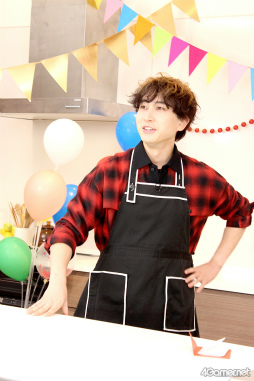 画像ギャラリー No.004のサムネイル画像 / 「あんスタ!!」配信番組「CAFE CINNAMON ニキズキッチン」第18回&第19回フォトレポート。祝・大賞受賞スペシャル!