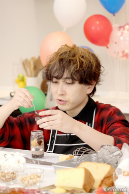 画像ギャラリー No.011のサムネイル画像 / 「あんスタ!!」配信番組「CAFE CINNAMON ニキズキッチン」第18回&第19回フォトレポート。祝・大賞受賞スペシャル!