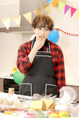 画像ギャラリー No.013のサムネイル画像 / 「あんスタ!!」配信番組「CAFE CINNAMON ニキズキッチン」第18回&第19回フォトレポート。祝・大賞受賞スペシャル!