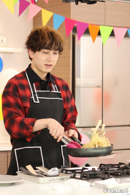 画像ギャラリー No.029のサムネイル画像 / 「あんスタ!!」配信番組「CAFE CINNAMON ニキズキッチン」第18回&第19回フォトレポート。祝・大賞受賞スペシャル!