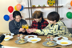 画像ギャラリー No.035のサムネイル画像 / 「あんスタ!!」配信番組「CAFE CINNAMON ニキズキッチン」第18回&第19回フォトレポート。祝・大賞受賞スペシャル!