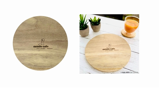 画像ギャラリー No.004のサムネイル画像 / 「Apex Legends」のコラボカフェ“ネッシーカフェ”の物販コーナーで,ネッシーぬいぐるみメガ(紫)とウッドプレートを数量限定で販売決定