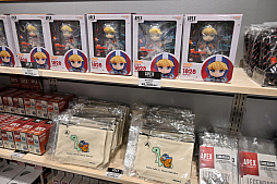 ���������꡼ No.029�Υ���ͥ������ / ����ͥå���������ץꥫ��Ÿ������Ƥ����Apex Legends Museum �� POP UP STORE�פ�����PARCO�ܴۤǳ�����