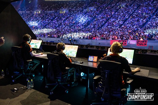 ���������꡼ No.004�Υ���ͥ������ / ��Apex Legends Global Series�ס�ALGS�ˡ������¥ϥ��� �ץ�ߥ��ȥɡ���פˤ�3ǯϢ³���Ťء�EA�Ȼ��ڻԤ��н������