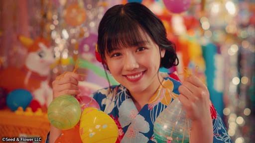 画像ギャラリー No.005のサムネイル画像 / 「ビビッドアーミー」,夏祭りデート動画“日向坂46と楽しむビビアミ夏祭り”をカット公開