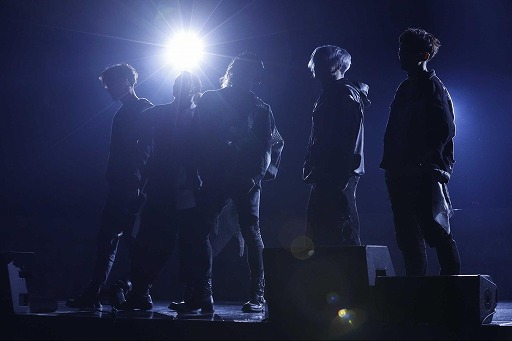 画像ギャラリー No.003のサムネイル画像 / 「ブラックスター」ライブツアー“BLACK TOUR 2022”の羽田公演レポートが公開に