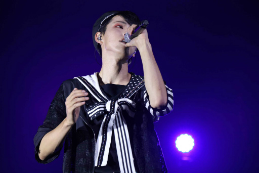 画像ギャラリー No.009のサムネイル画像 / 「ブラックスター」,ライブツアー“BLACK TOUR 2022”横浜公演の公式レポートを公開