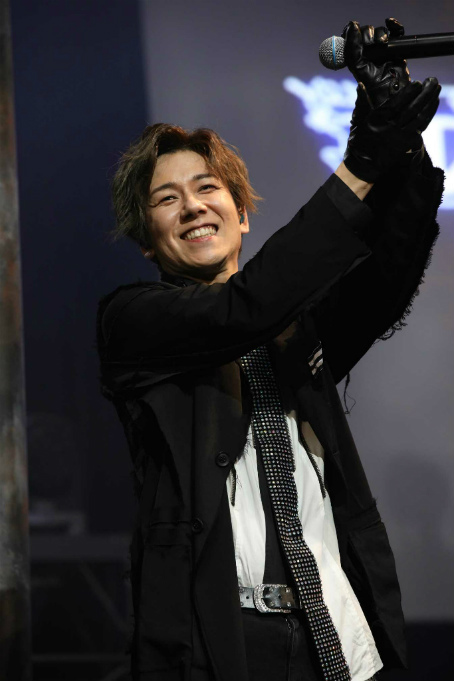 画像ギャラリー No.010のサムネイル画像 / 「ブラックスター」,ライブツアー“BLACK TOUR 2022”横浜公演の公式レポートを公開