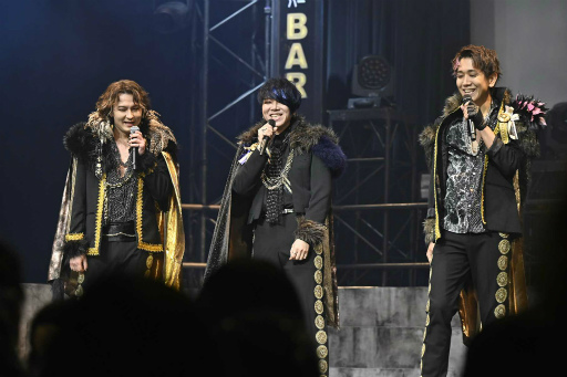 画像ギャラリー No.013のサムネイル画像 / 「ブラックスター」,ライブツアー“BLACK TOUR 2022”横浜公演の公式レポートを公開