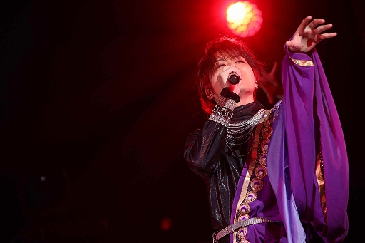 画像ギャラリー No.002のサムネイル画像 / 「ブラックスター -Theater Starless-」ライブツアー“BLACK TOUR 2022”の名古屋&羽田公演の公式レポートが公開に