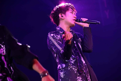 画像ギャラリー No.003のサムネイル画像 / 「ブラックスター -Theater Starless-」ライブツアー“BLACK TOUR 2022”の名古屋&羽田公演の公式レポートが公開に