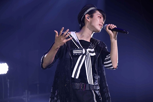 画像ギャラリー No.004のサムネイル画像 / 「ブラックスター -Theater Starless-」ライブツアー“BLACK TOUR 2022”の名古屋&羽田公演の公式レポートが公開に