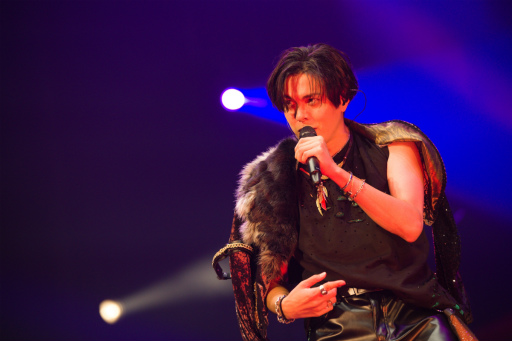 画像ギャラリー No.029のサムネイル画像 / 「ブラスタ」6周年記念「BLACK PARTY」レポート。まさにスターレスのショーそのもの! 極上の歌と芝居とパフォーマンスで彩った2日間