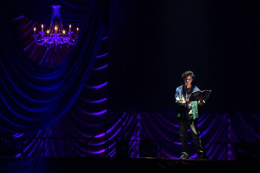 画像ギャラリー No.038のサムネイル画像 / 「ブラスタ」6周年記念「BLACK PARTY」レポート。まさにスターレスのショーそのもの! 極上の歌と芝居とパフォーマンスで彩った2日間